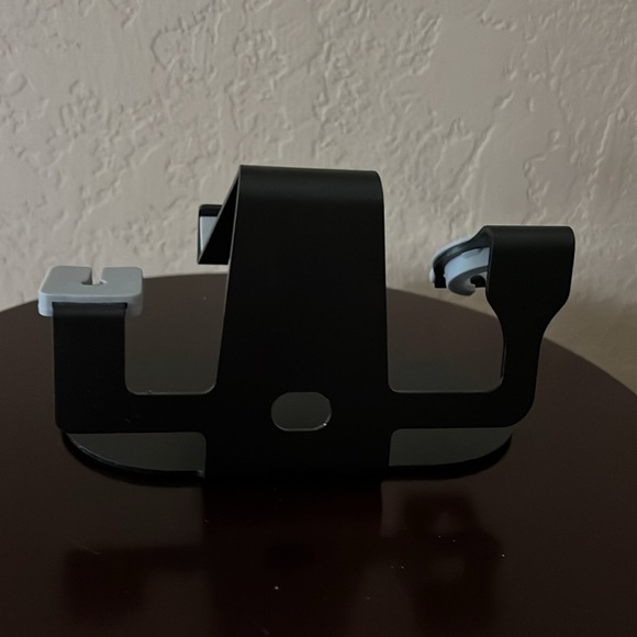 Aluminum 3-in-1 Apple Charging Dock for Smart Products - Picture 4 of 13